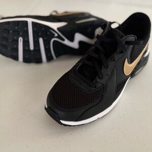 Nike Air Max size 7.5